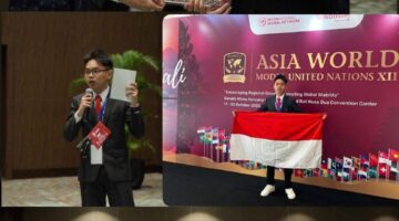 Putra OKU Selatan Bersinar Diajang AWMUN XII Bali